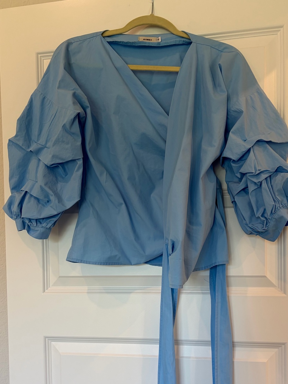 Aomei Stunning Light Blue Wrap Blouse with Tie Waist and Balloon Sleeves, Medium - Picture 6 of 7